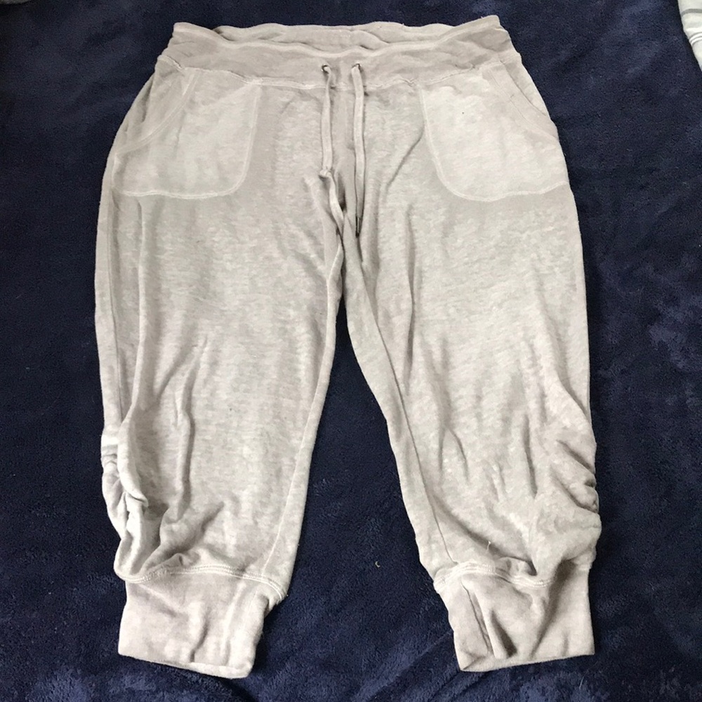Calvin Klein Performance lightweight cropped pants